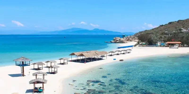 What to Do in Nha Trang? Top 9 Places to Have Fun and Forget the Way Back 20 bai tam doi