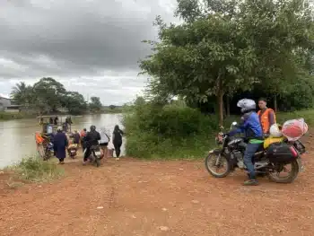 take the bout to lak lake